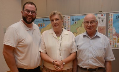 Landesbeauftragte Margarete Ziegler-Raschdorf mit Michael Hundertmark (LOW-Schriftführer) und Kuno Kutz (LOW-Schatzmeister)